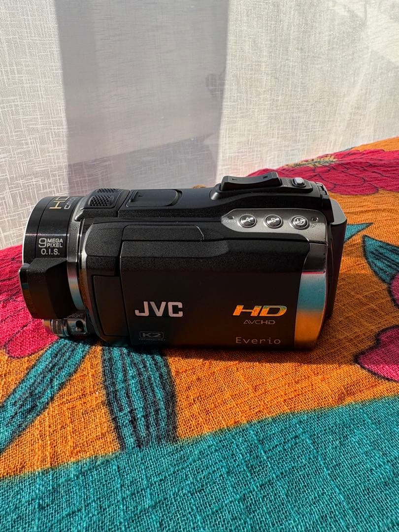 JVC　Everio GZ-HM400-B