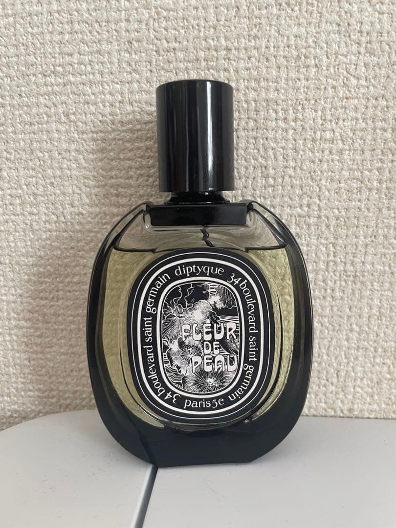 diptyque FLEUR DE PEAU 香水