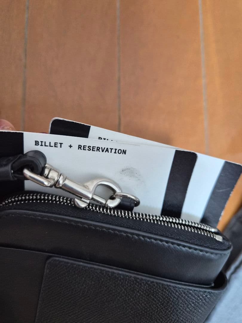BALENCIAGA バレンシアガ パスポートケース 箱 保存袋 付き