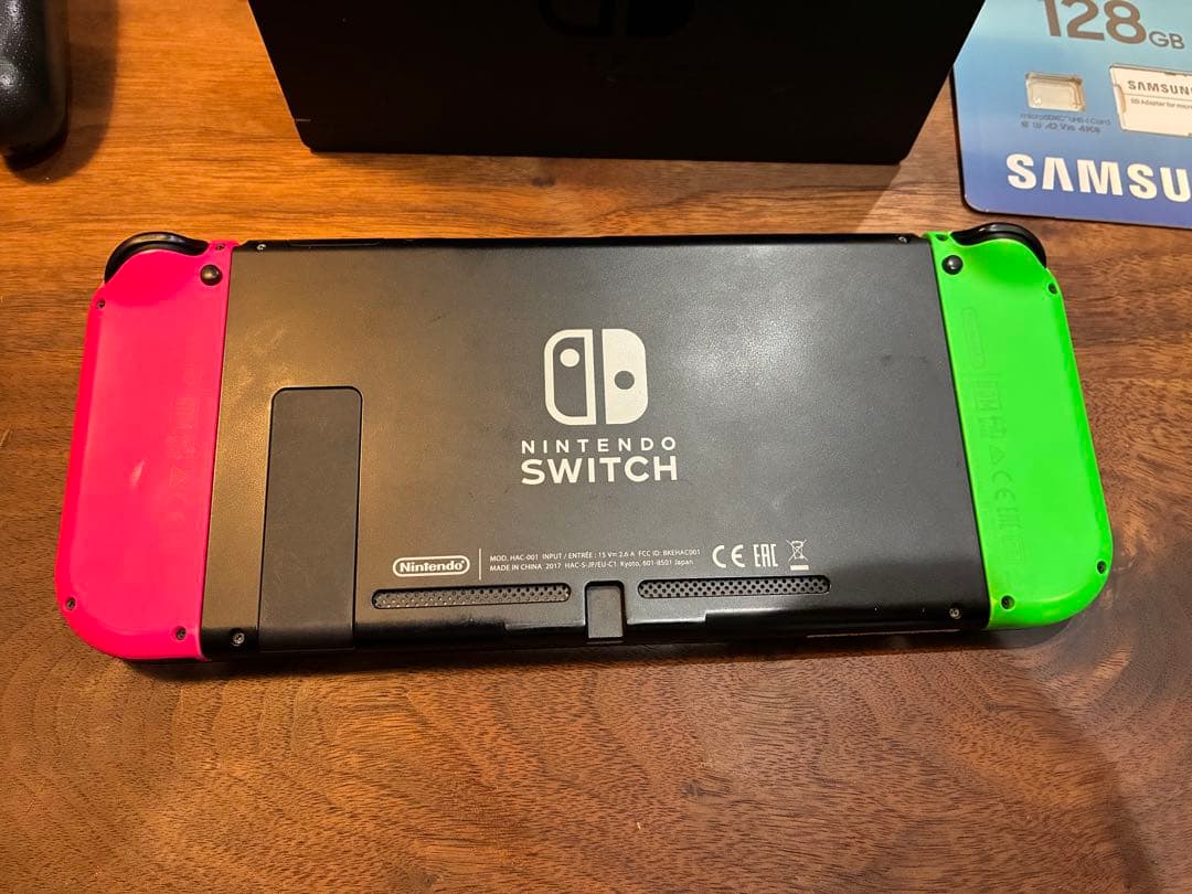 Nintendo Switch 本体 + プロコン + 128GB SD