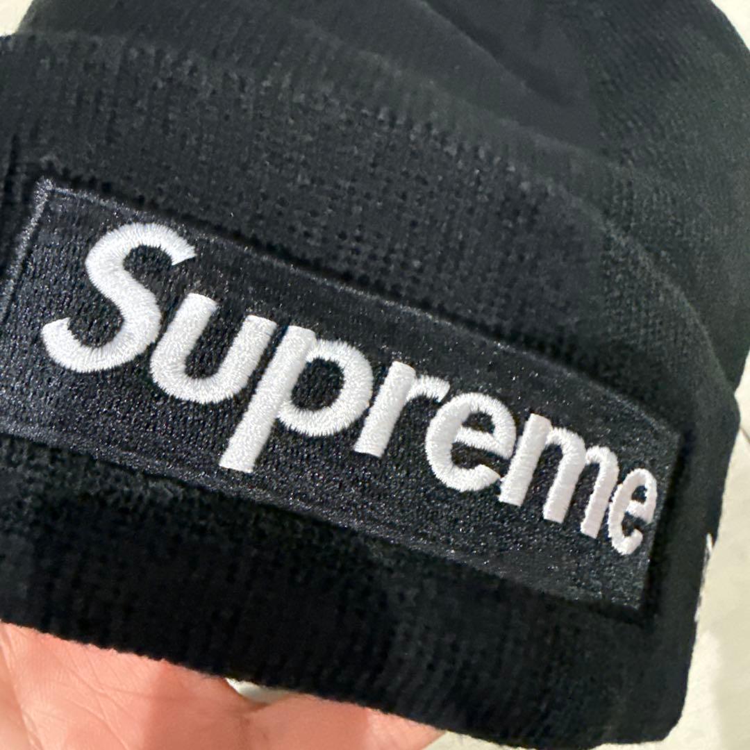 美品 Supreme ニット帽 黒 World Famous刺繍