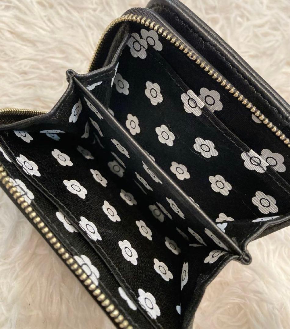 【美品】MARY QUANT キルトフォームデイジー ウォレット 黒