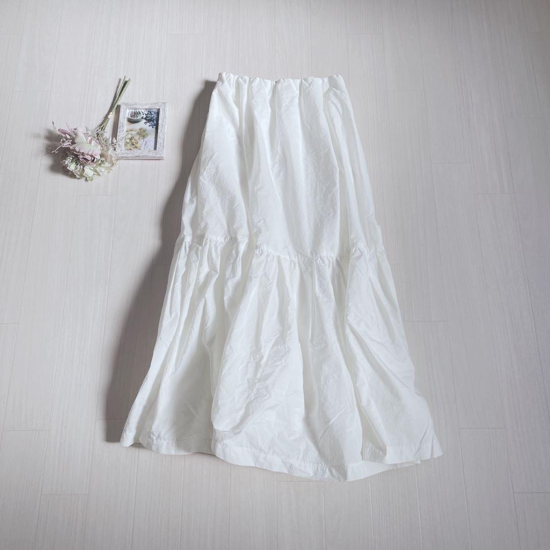 ♢【美品】emmi エミ ティアードスカート ホワイト ロング丈 フレア 日本製