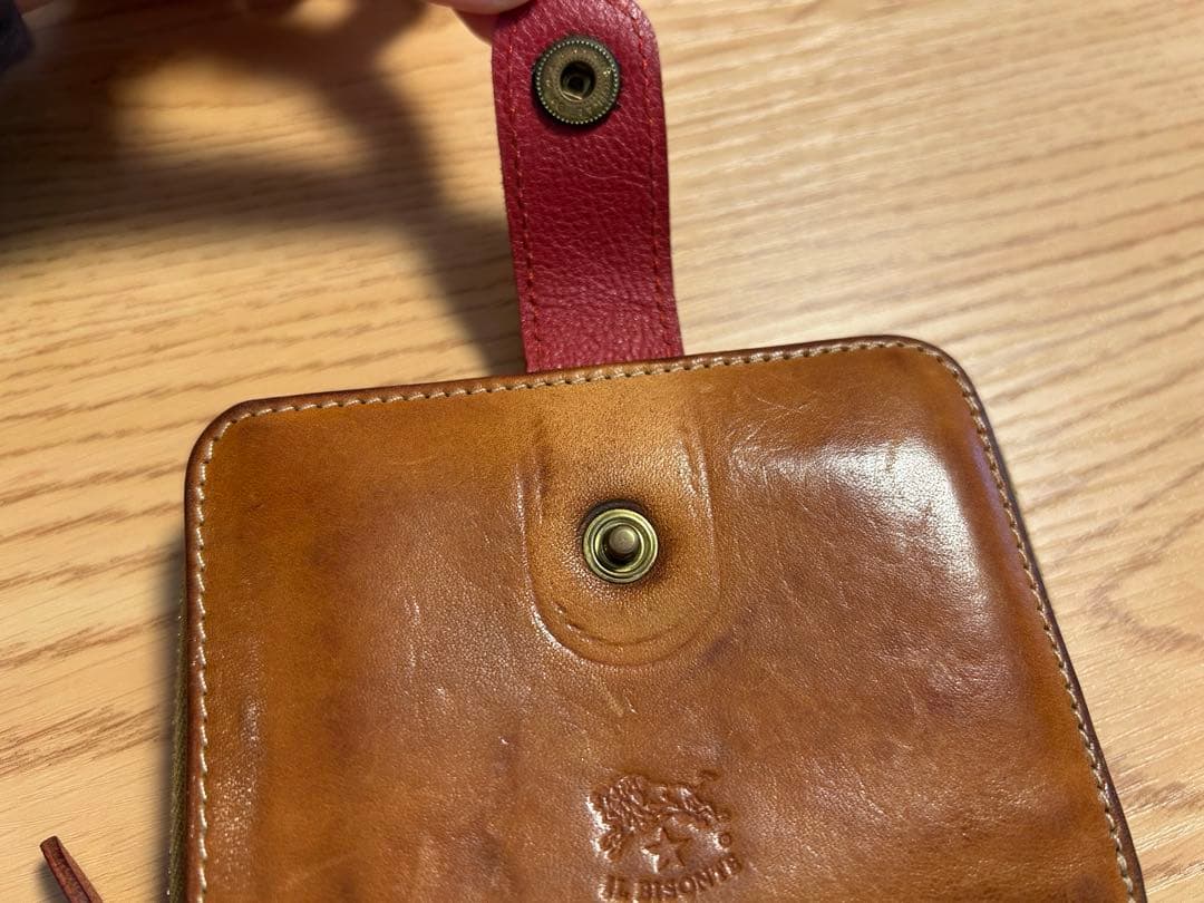 IL BISONTE 二つ折り財布