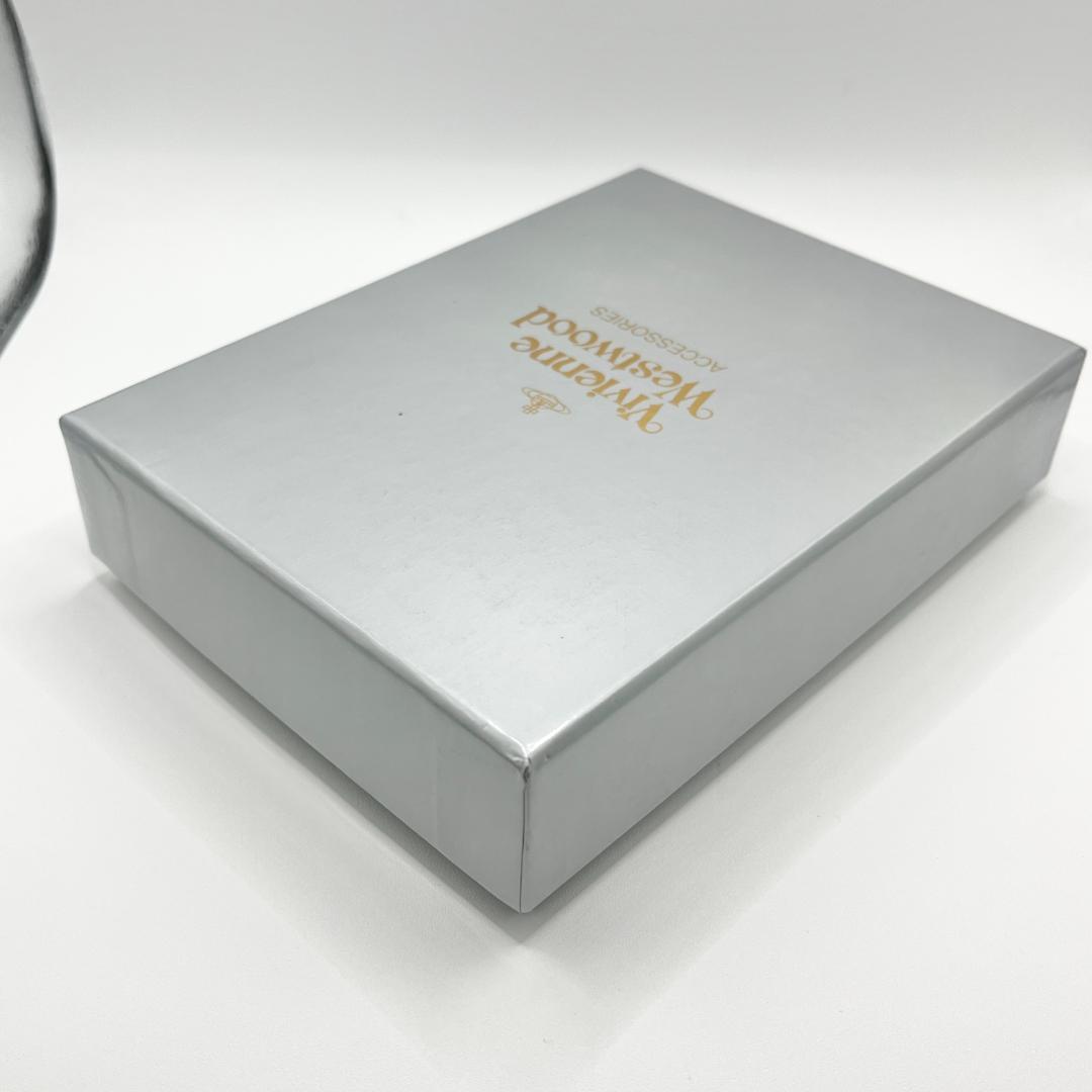 Vivienne Westwood 特価 未使用 がま口 折財布 赤 ウロコ柄