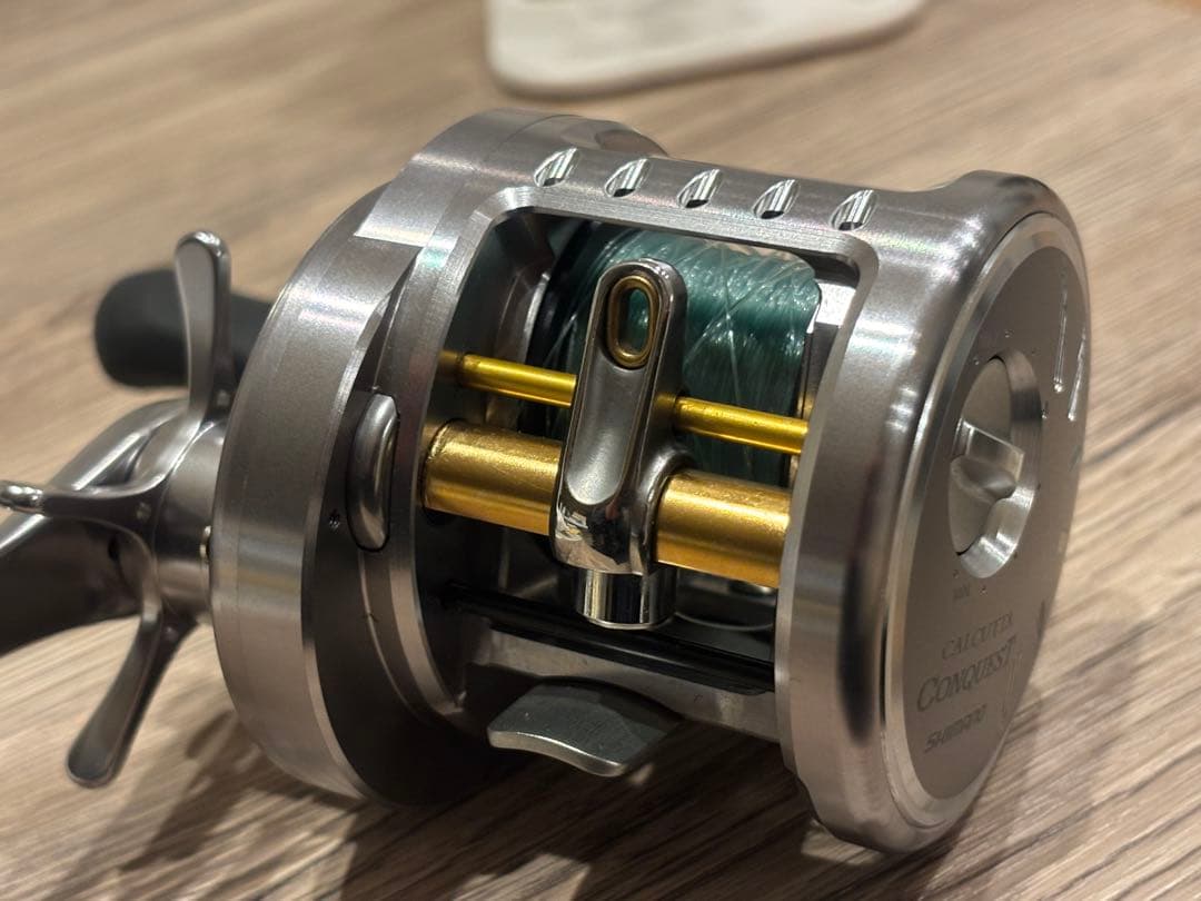 SHIMANO 09カルカッタコンクエスト　200DC