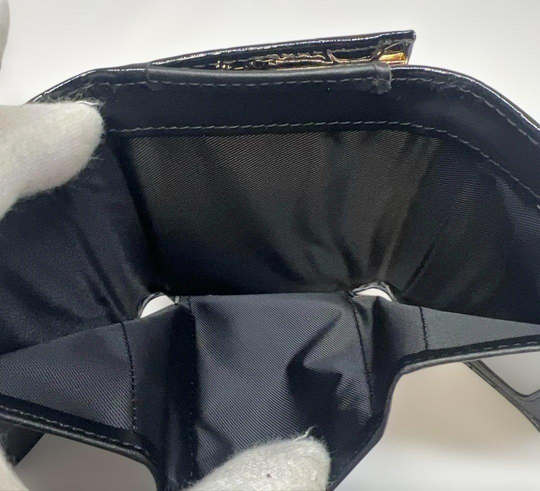 ヴィヴィアンウエストウッド エナメル ブラック 三つ折財布【新品未使用】