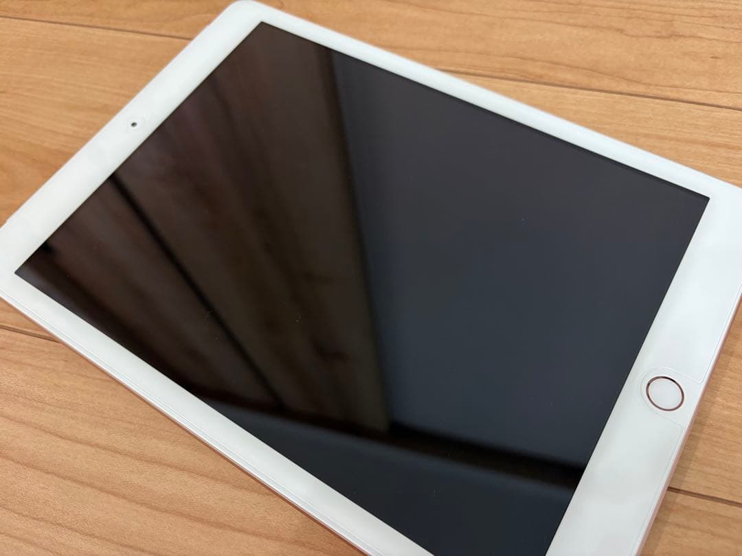 美品　Apple iPad (第6世代) 32GB ゴールド　SIMロック解除済