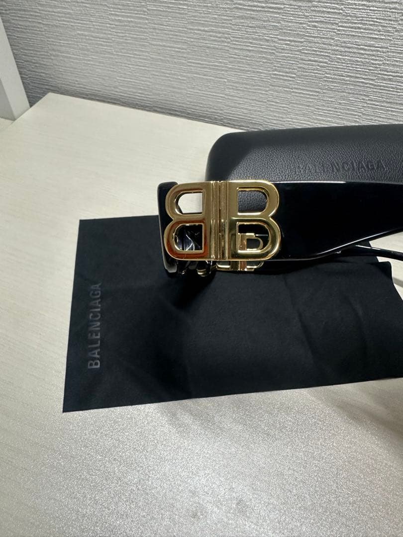 BALENCIAGAサングラス