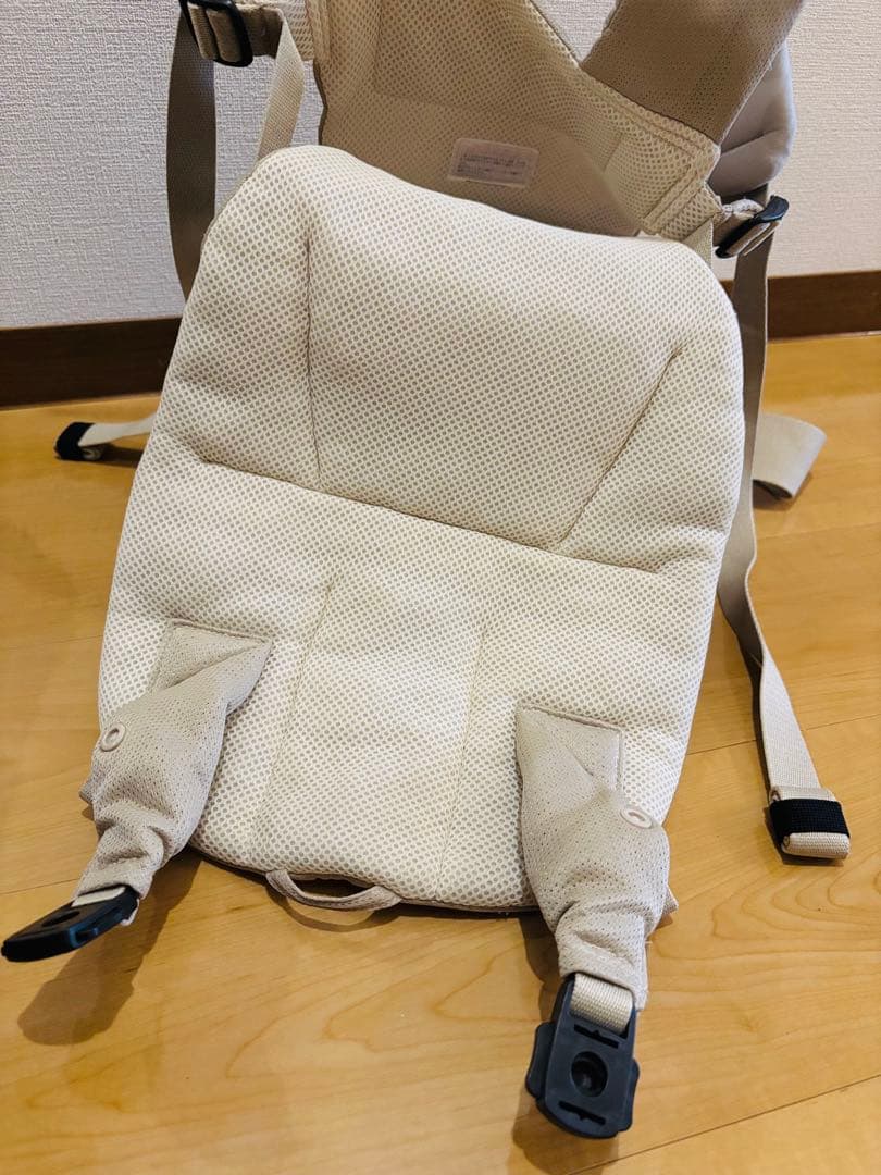 【極美品】アンジェレッテ ベビーキャリアオン　ベージュ