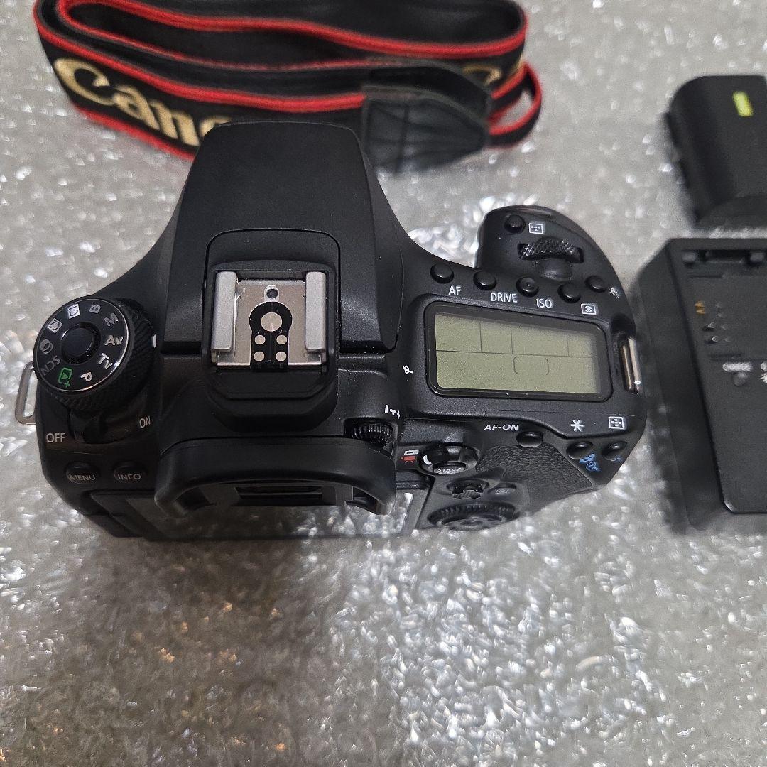 [美品]Canon EOS 90D 本体 バッテリー3個付き
