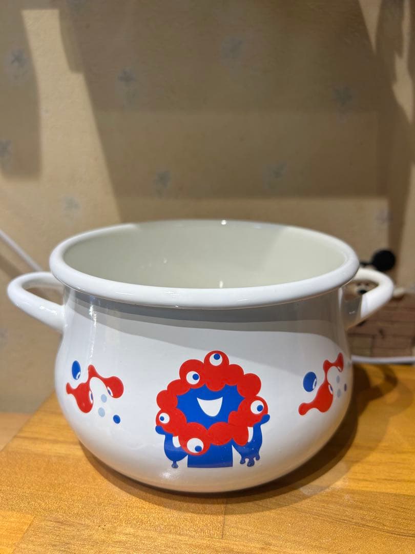 ミャクミャク　ホーロー鍋　16cm 両手鍋