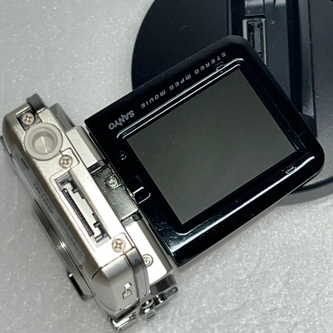 ☆稀少美品☆SANYOデジタルムービーカメラXacti DMX-C6シルバー