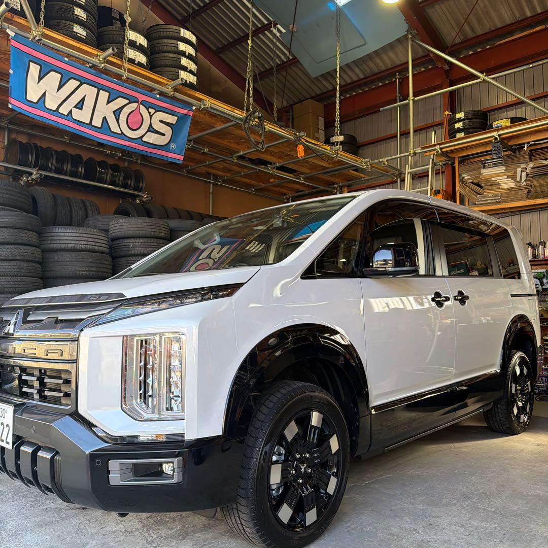 N*y様 GOLANDAR G055 SUV 18インチ