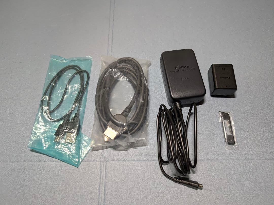 Canon HF M51 ビデオカメラ(予備バッテリー付)