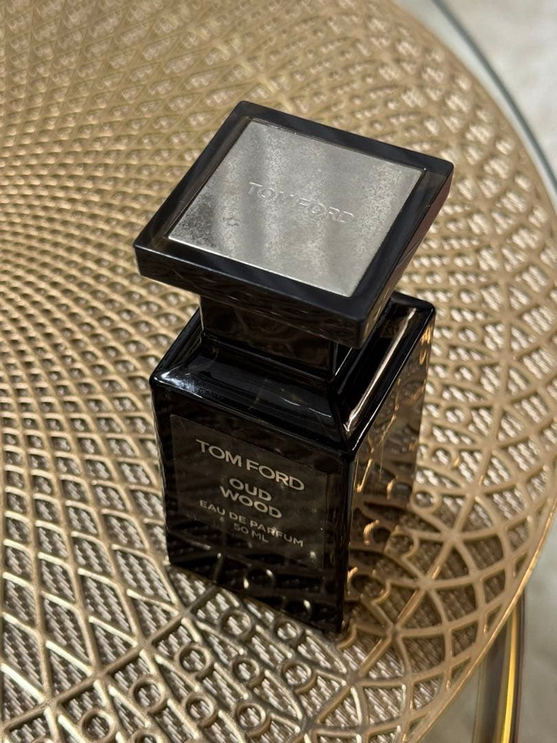 香水(男性用) TOM FORD OUD WOOD 50ML Eau de Parfum
