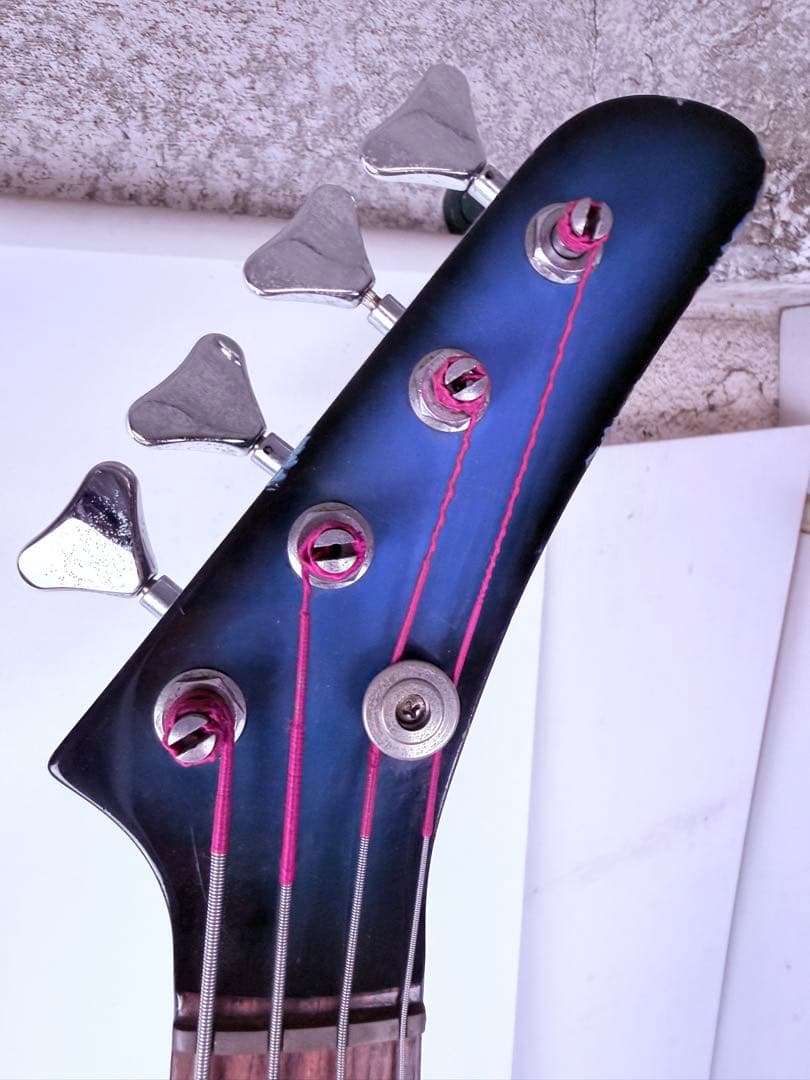 貴重品♪ Fernandes EXB-85 Explorer Bass