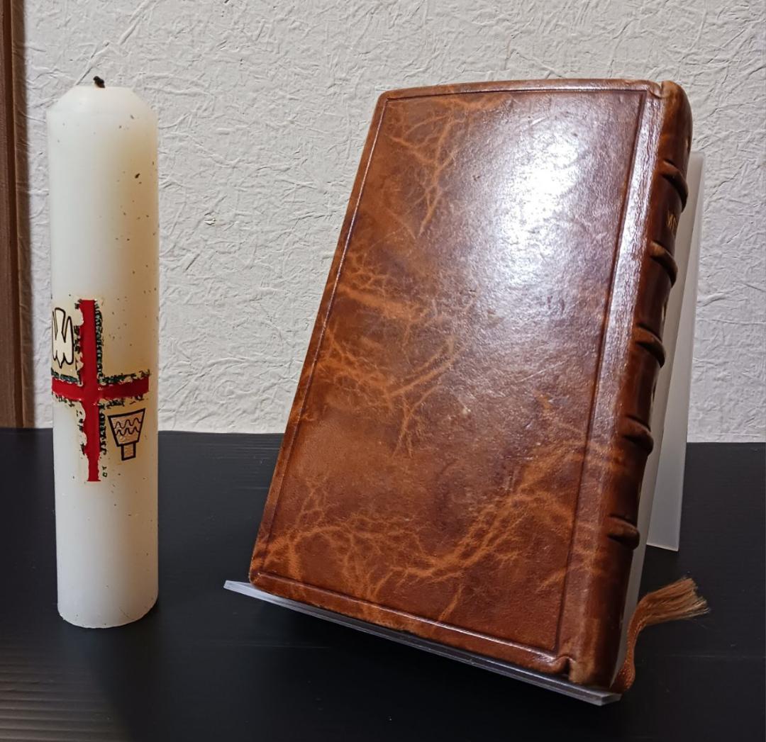 フランス製ミサ典書 MISSEL 革装丁 金彩小口 祈祷書 洋書