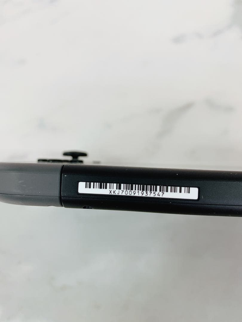 。Nintendo Switch HAC-001 本体　HAC-011