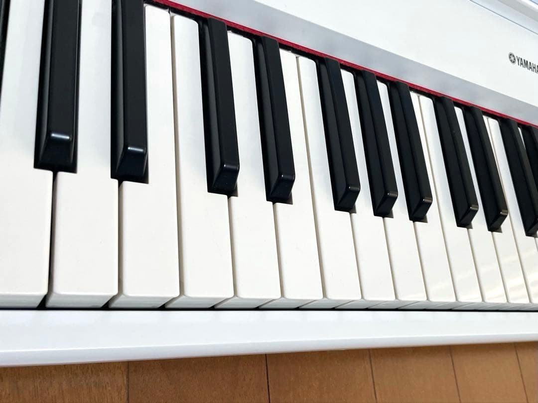 YAMAHA ヤマハ　電子ピアノ　piaggero NP-12 白　ホワイト