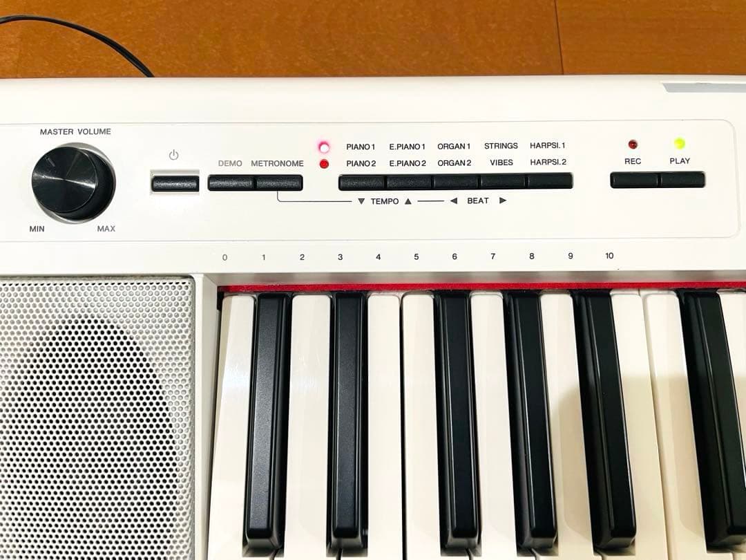 YAMAHA ヤマハ　電子ピアノ　piaggero NP-12 白　ホワイト