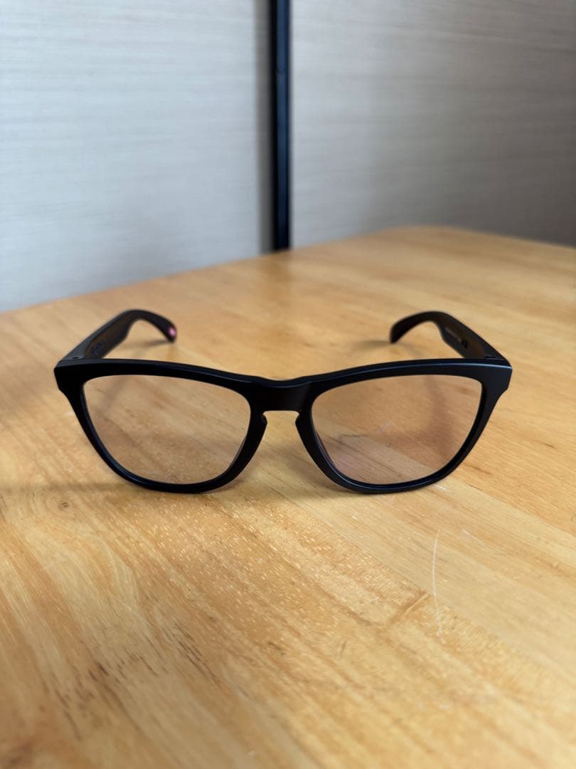Oakley フロッグスキン　調光サングラス