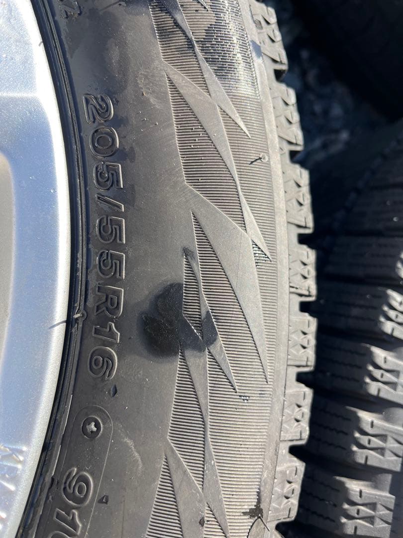 ブリヂストン　205/55r16 22年式　タイヤ4本