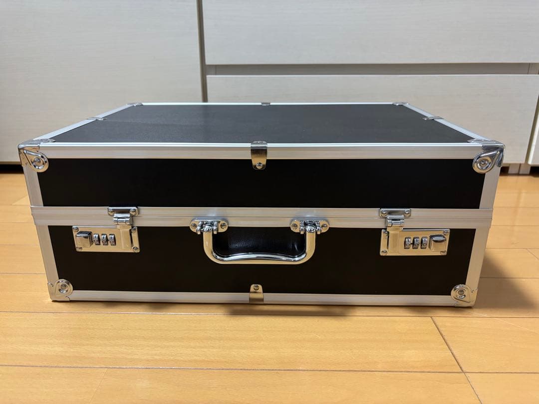 アタッシュケース　トレカ収納ケース