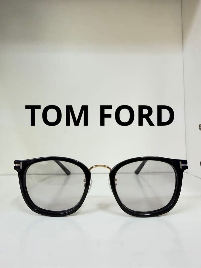 TOM FORD TF5568ライトグレーサングラス度なし　お値引き依頼機能ok