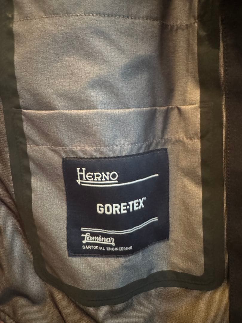 Herno トレンチコート