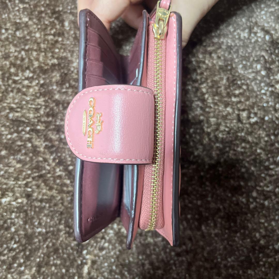 COACH ピンク エンボス 二つ折り財布