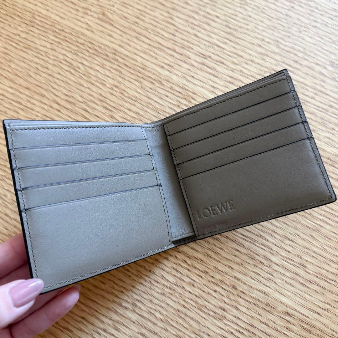 LOEWE バイフォールド　ウォレット　二つ折り財布　札入れ