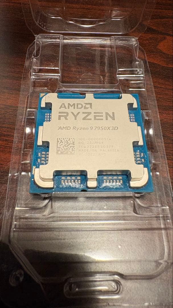 ぐ*ぃ様 AMD Ryzen 9 7950X 3D CPU 本体のみ