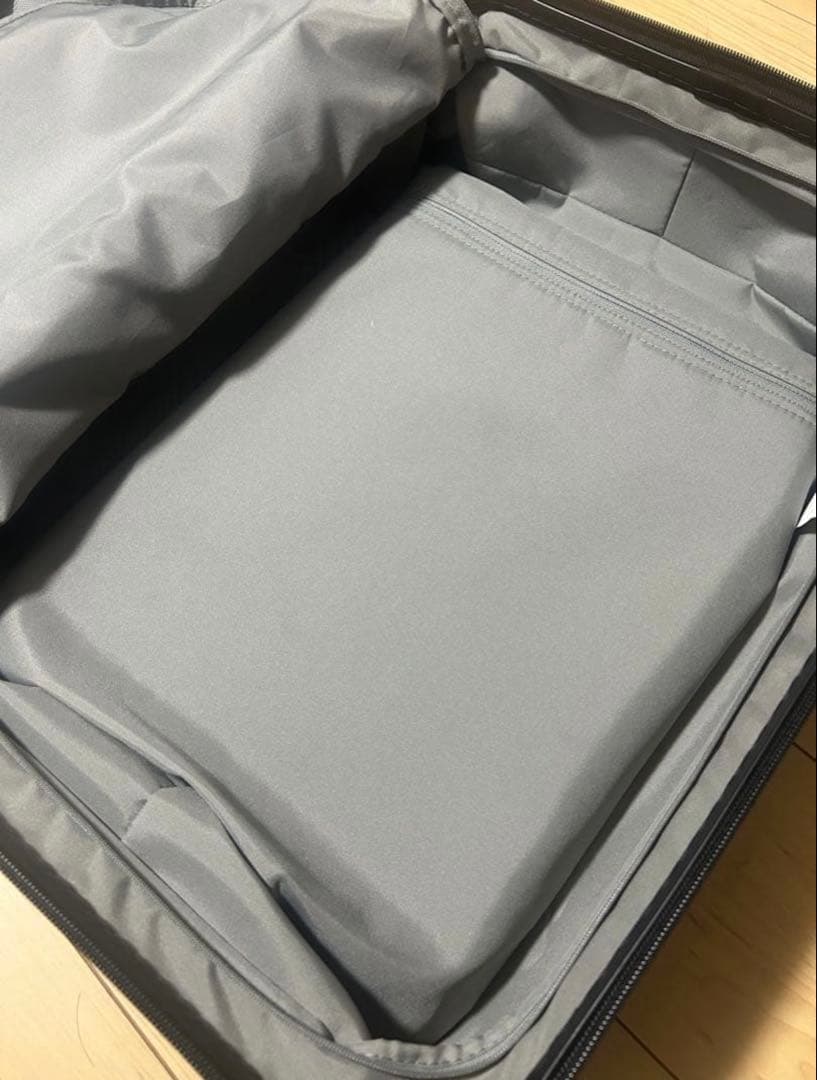 【無印良品　人気のフロントオープンタイプ】 機内持ち込み可　キャリーケース　軽量