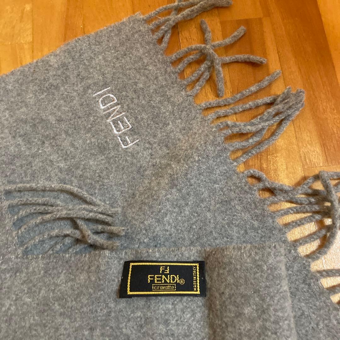 FENDI マフラー　ストール　グレー
