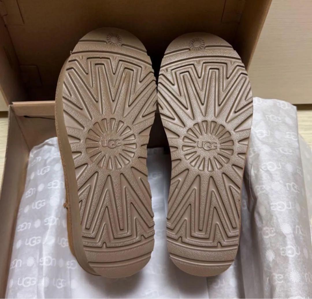 【新品未使用】UGG クラシック ウルトラ ミニ プラットフォーム24cm