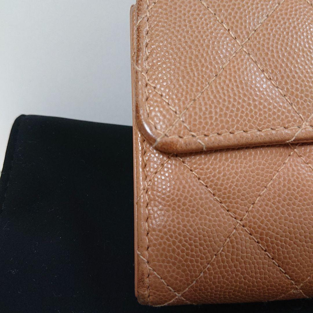 CHANEL ベージュ キルティング 三つ折り財布 キャビアスキン ミディアム