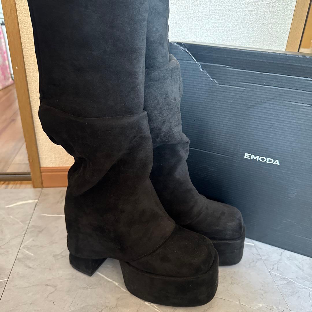 EMODA ルーズフレアカバーフィットブーツ