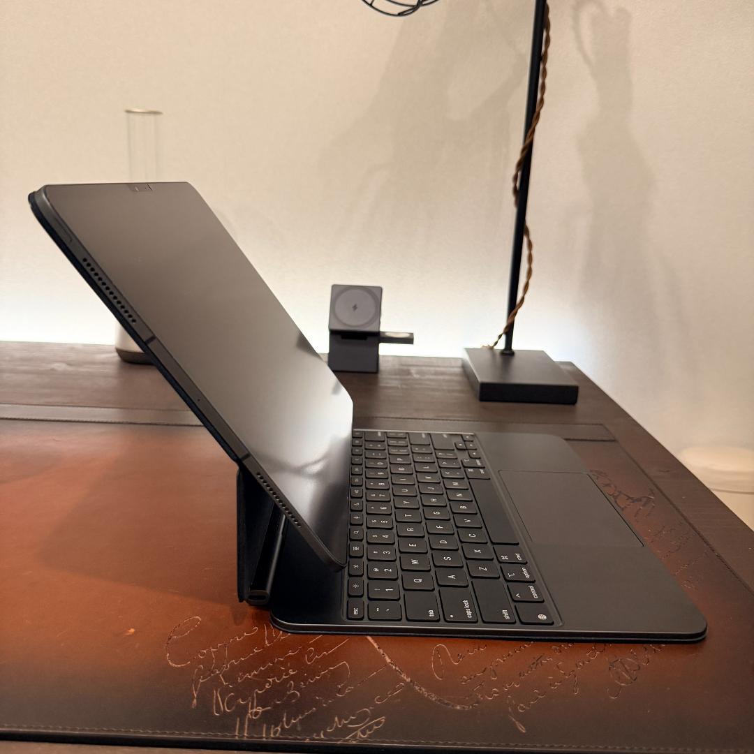 iPad Pro 13 M4 1TB セルラー MagicKeyboard US
