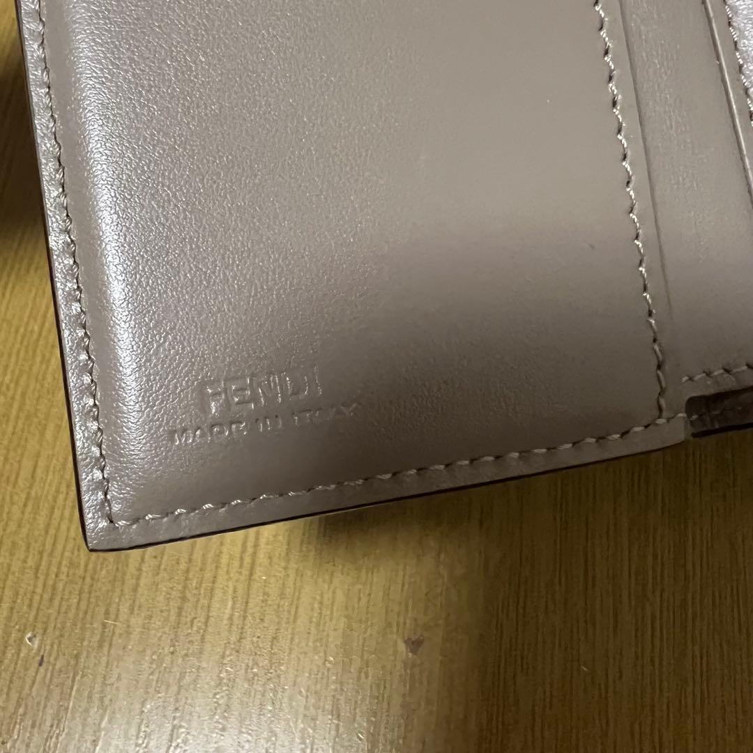 FENDI 三つ折り財布