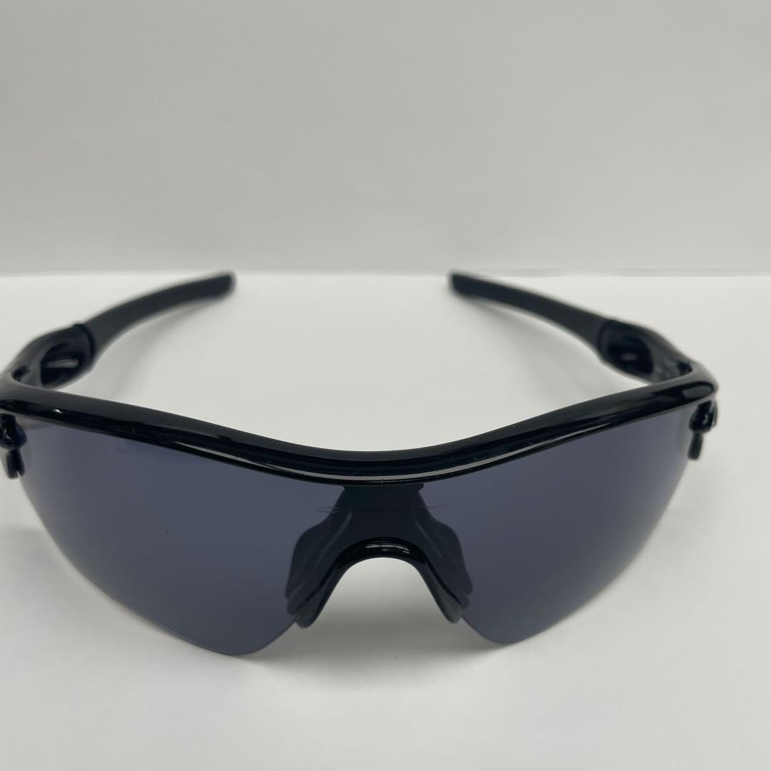 Oakleyレーダー レンジ スポーツサングラス グレー系レンズ