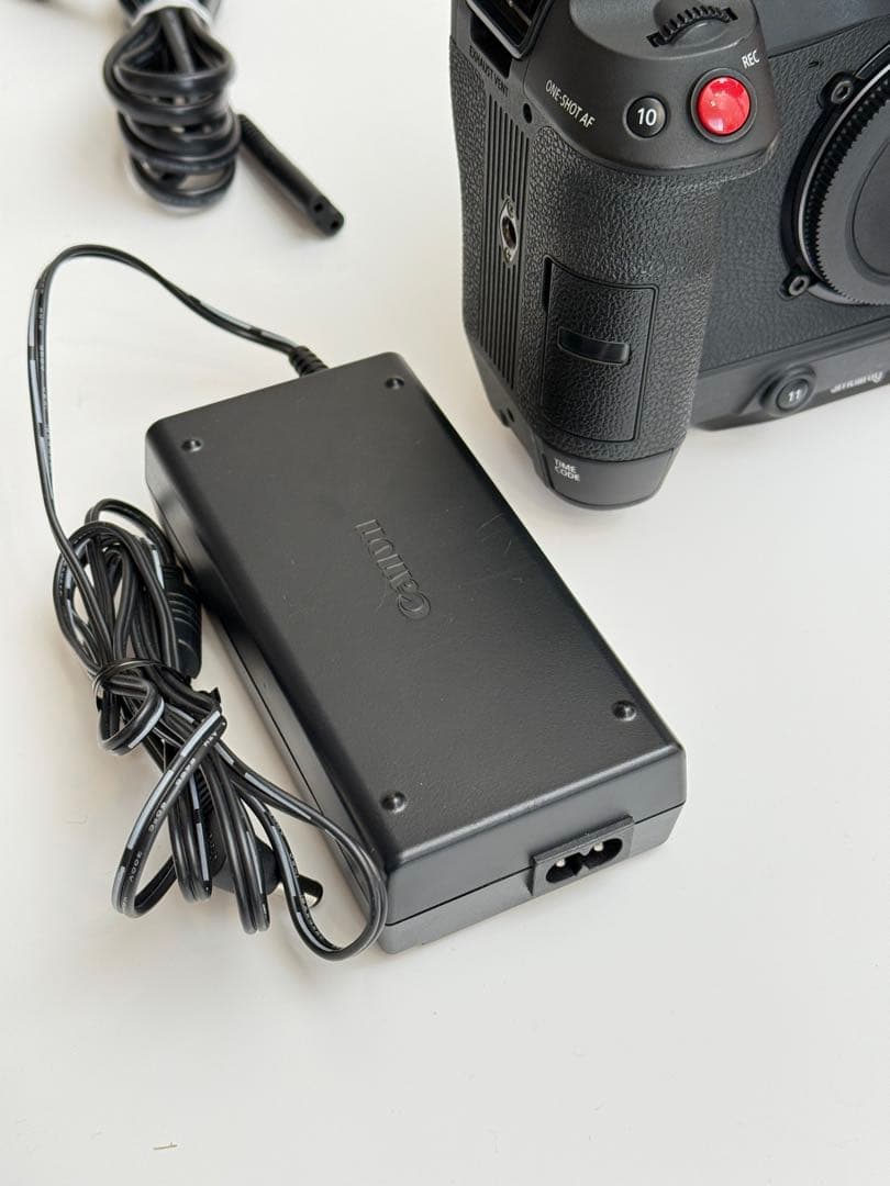 美品！リグ付属！通電時間推定200時間台 Canon EOS C70