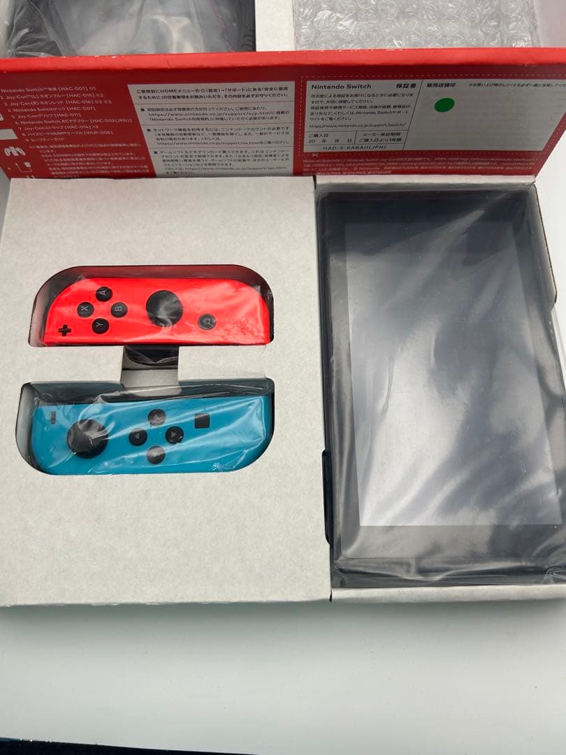 新品未使用Nintendo Switch 本体 青/赤 Joy-Con付き