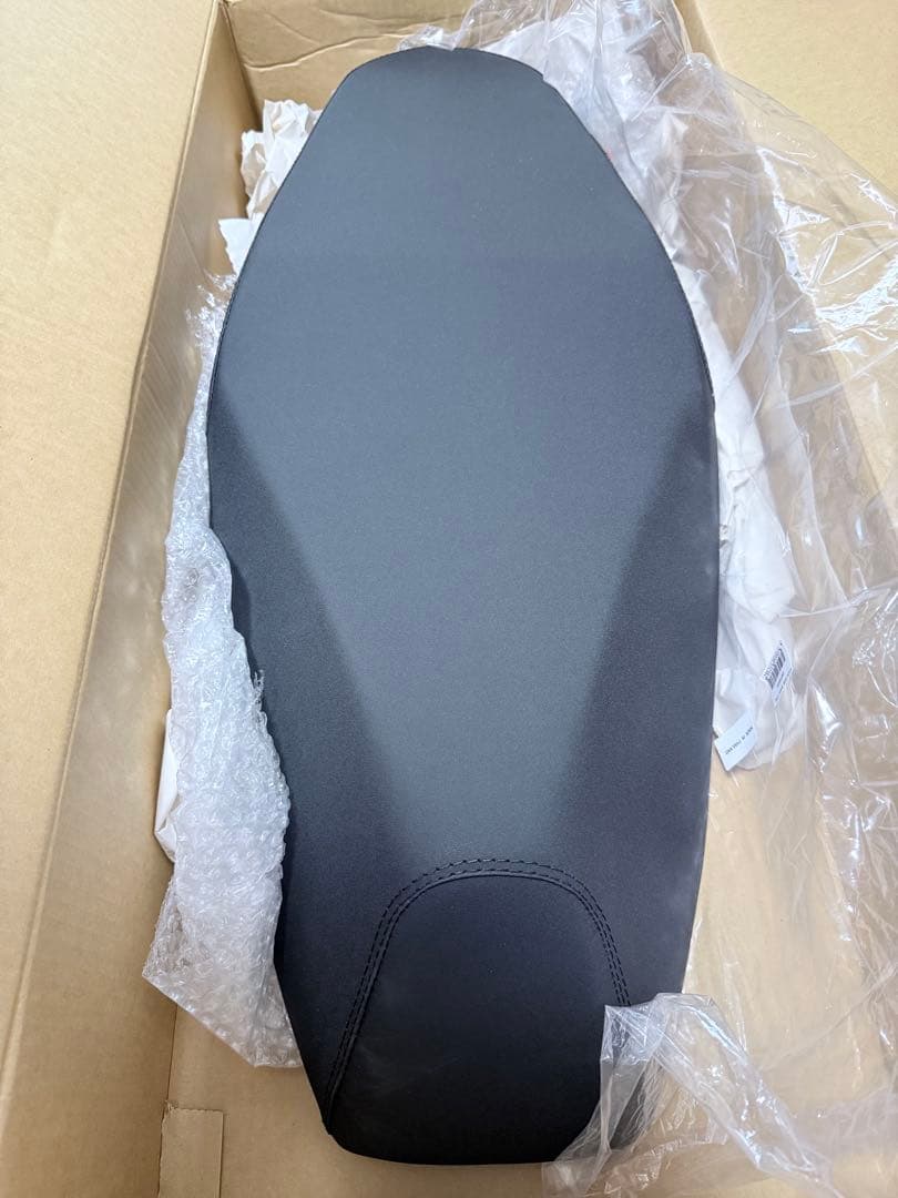 PCX KF18、JF56 ローダウンシート NOI WATDAN 24