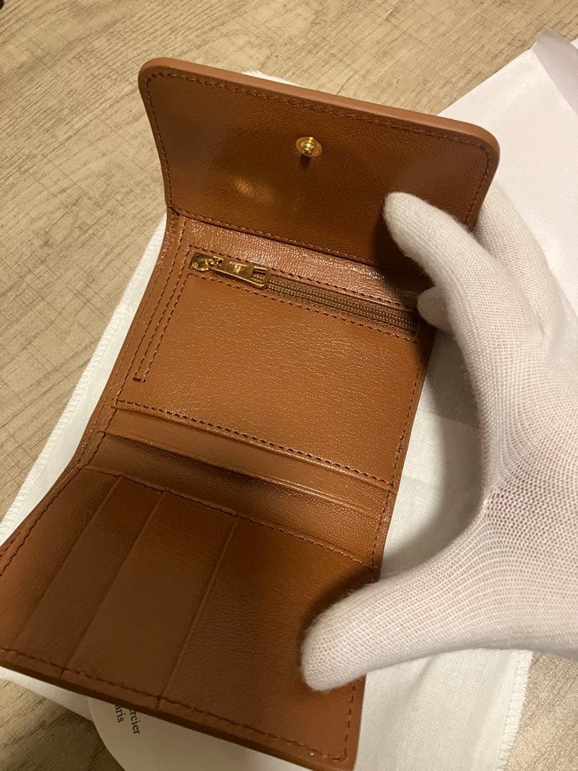 新品　シーバイクロエ　三つ折り財布