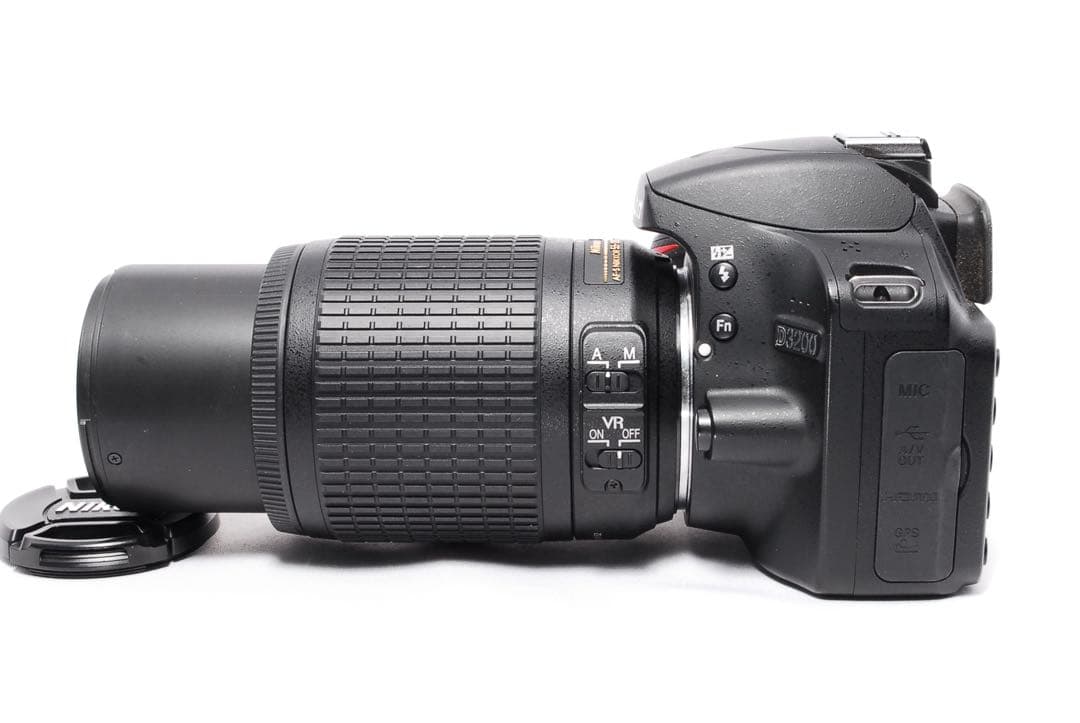 ショット数少なめ◆すぐ使える◆Nikon D3200◆一眼レフカメラ◆スマホ転送