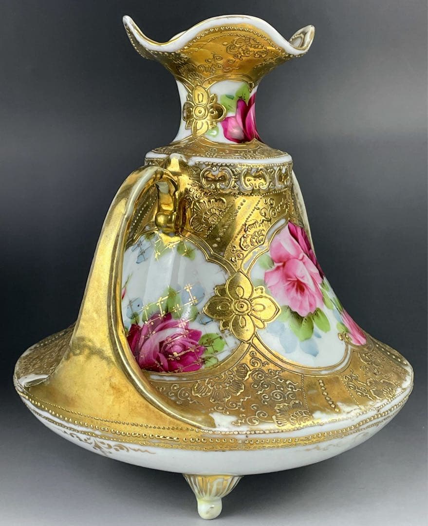 【訳あり】オールドニッポン 金盛り薔薇紋 双耳三脚花瓶 金盛り 三つ足 バラ