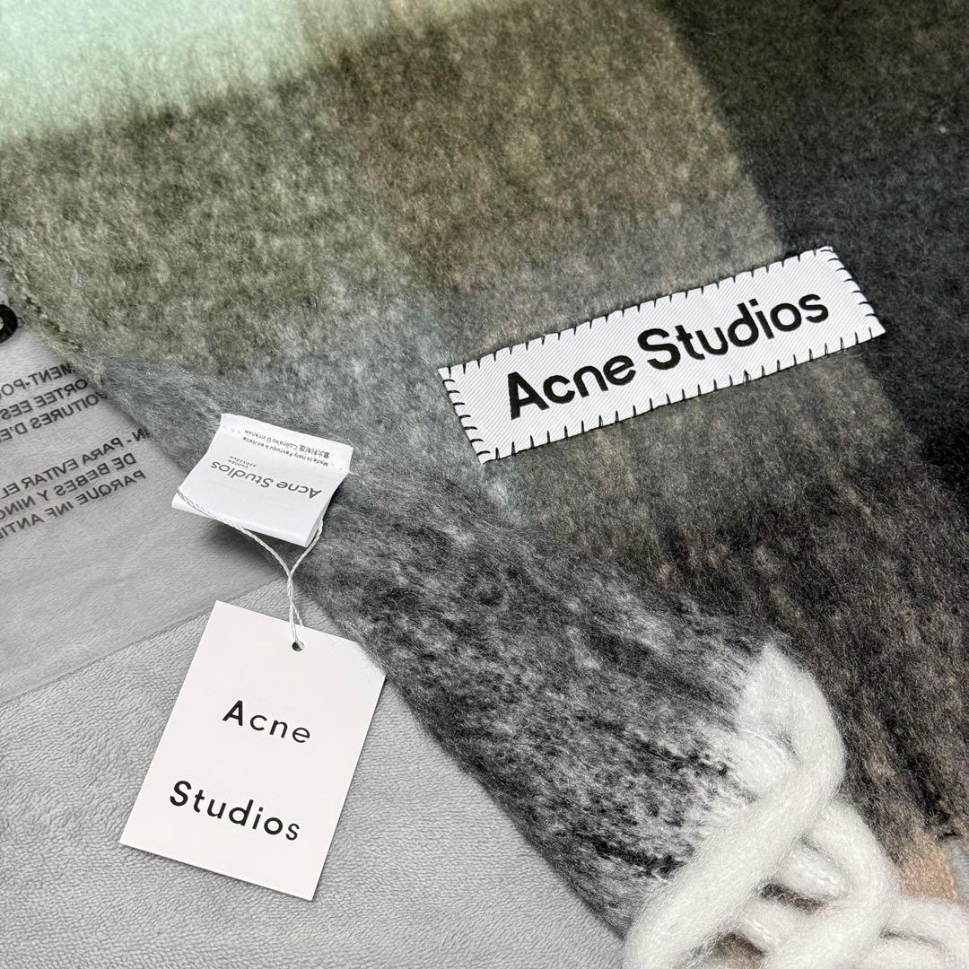Acne studio マフラー　新品未使用