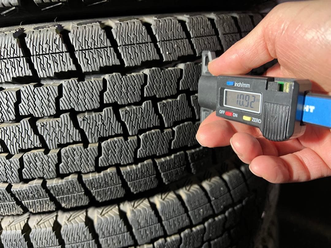 ①バリ溝 2023年製 155/80R14 4本 グッドイヤー スタッドレス