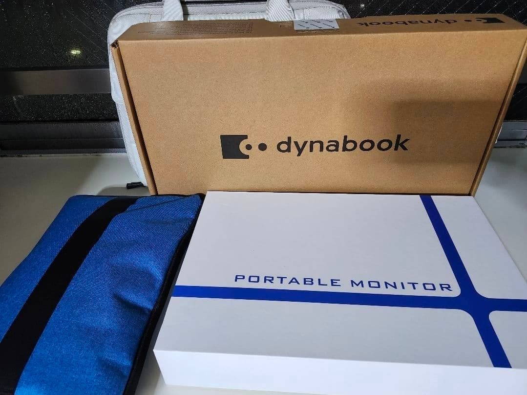 Dynabook タブレットPC D83 USキーボード 4Kモバイルモニタ付